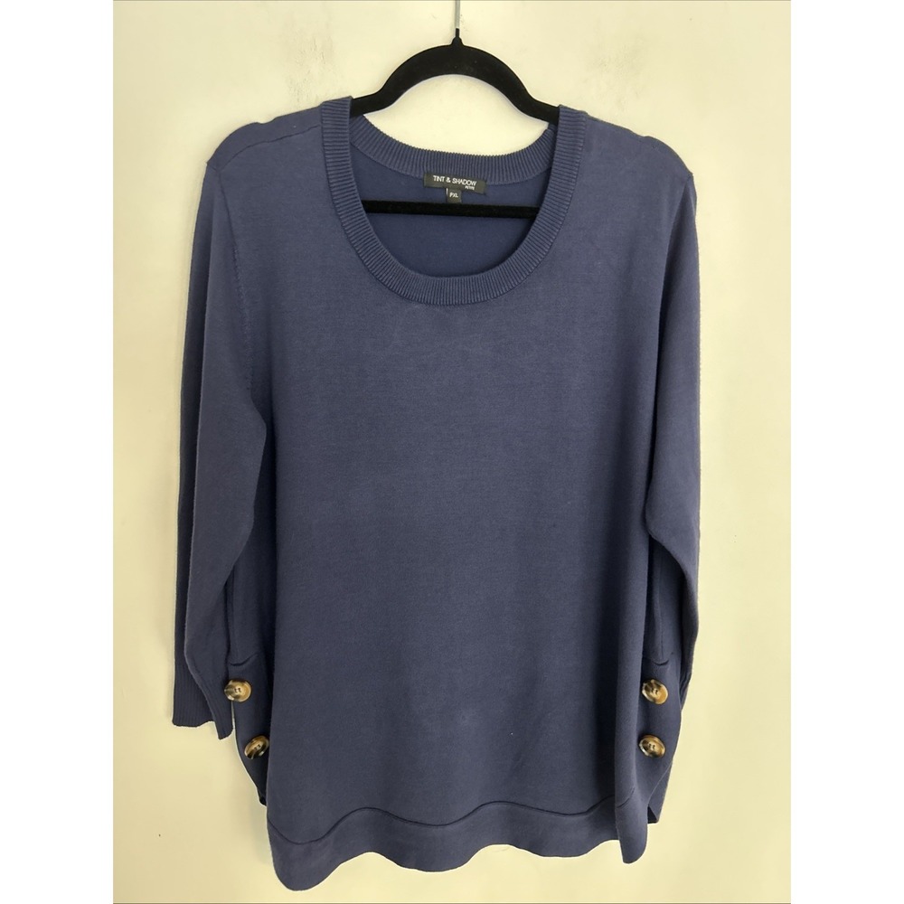 Tint & Shadow Size PXL 3/4 Sleeve Navy Crewneck Side Buttons Lightweight Sweater
